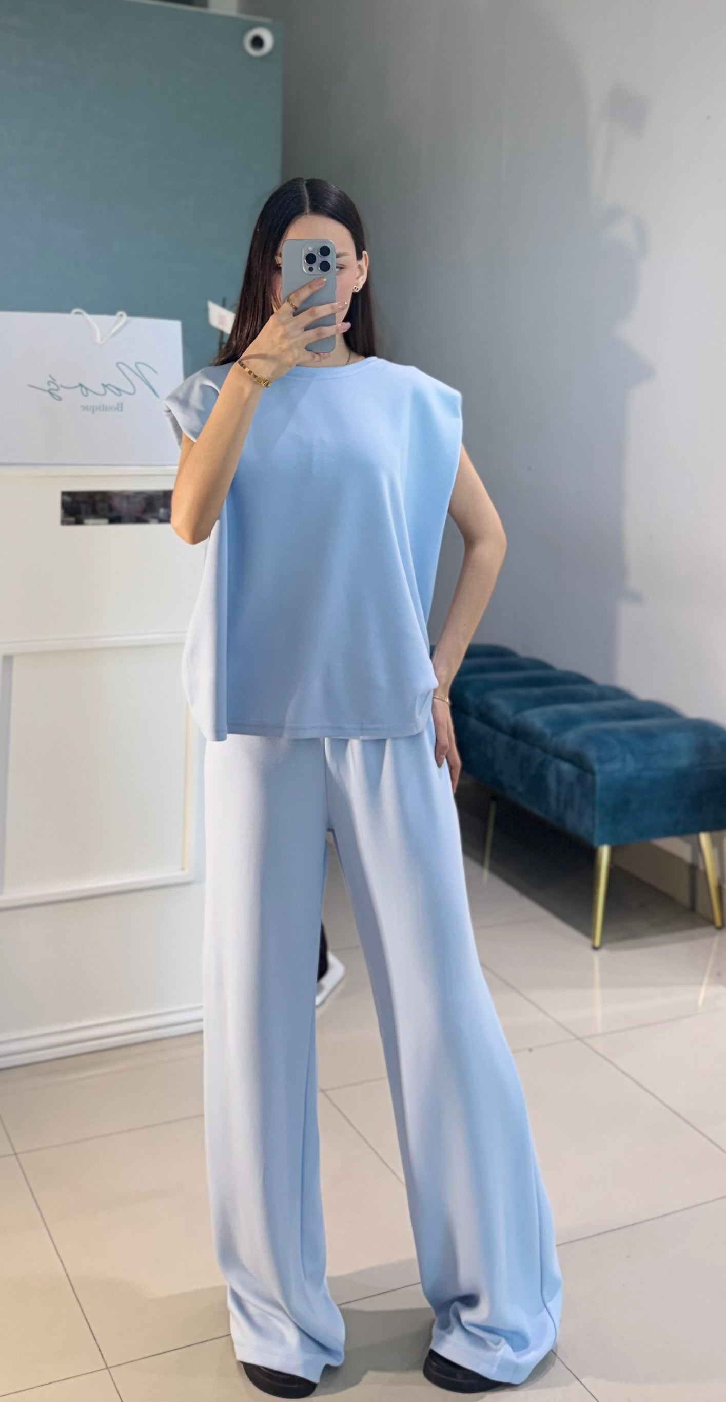 Conjunto Mayra