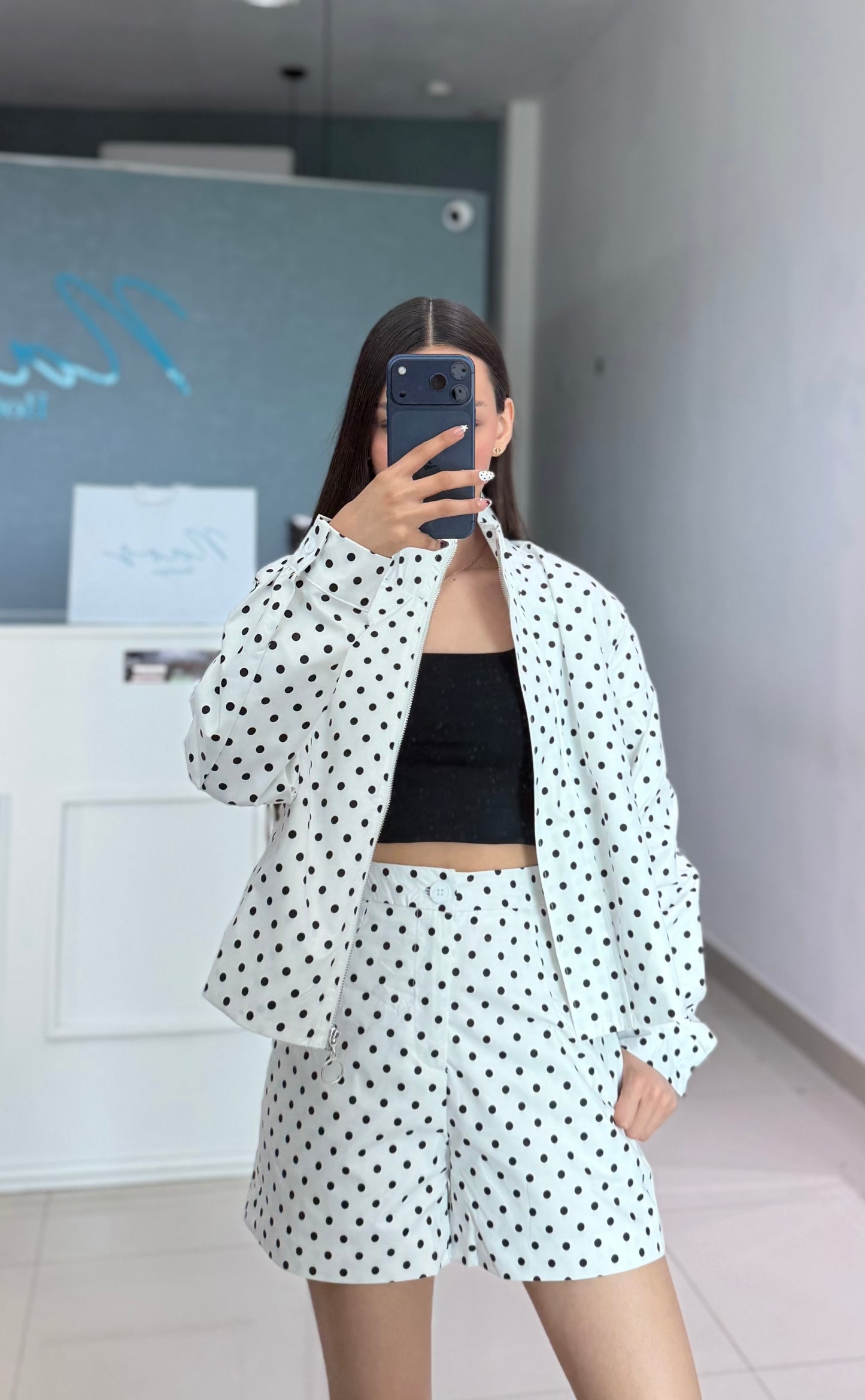 Conjunto Adalis